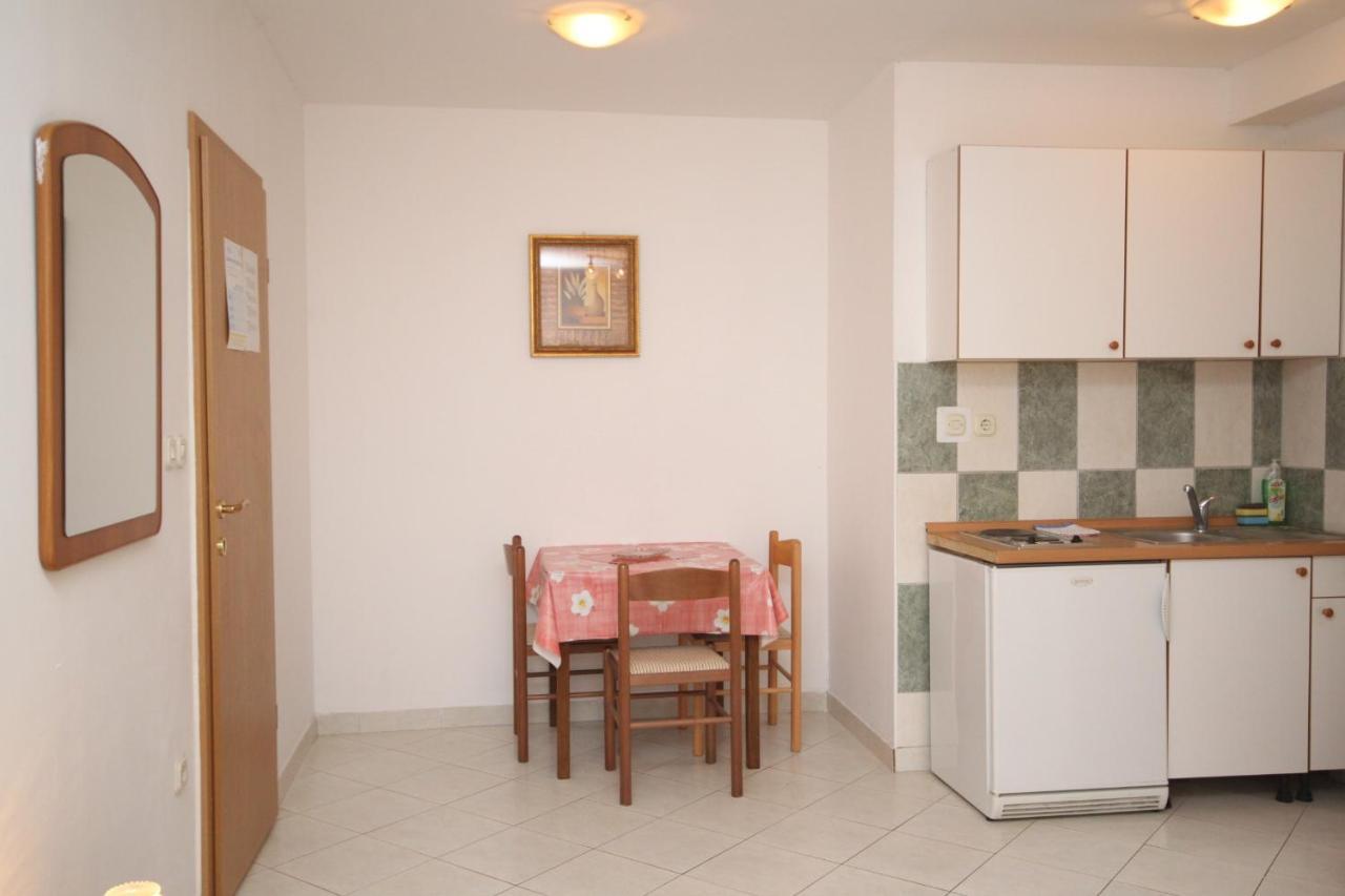 Apartments With A Parking Space Makarska - 6696 Exterior foto