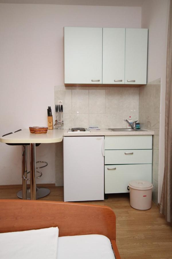 Apartments With A Parking Space Makarska - 6696 Exterior foto