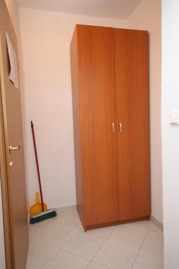 Apartments With A Parking Space Makarska - 6696 Exterior foto